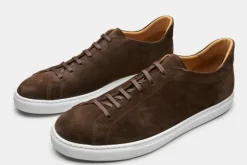 Sneaker><noscript><img width=